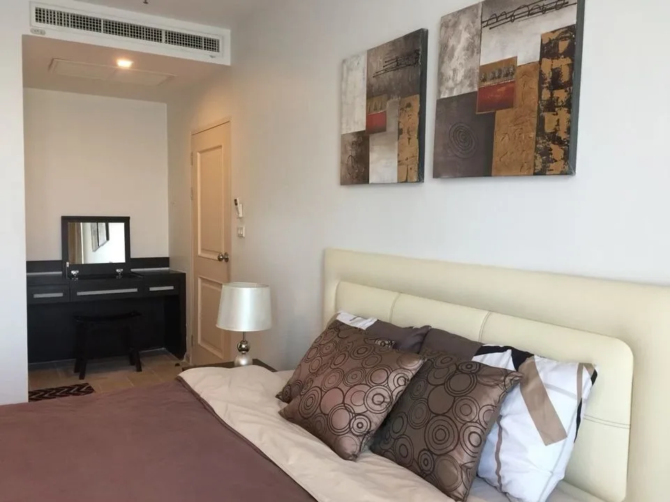Property photos for Noble Reflex