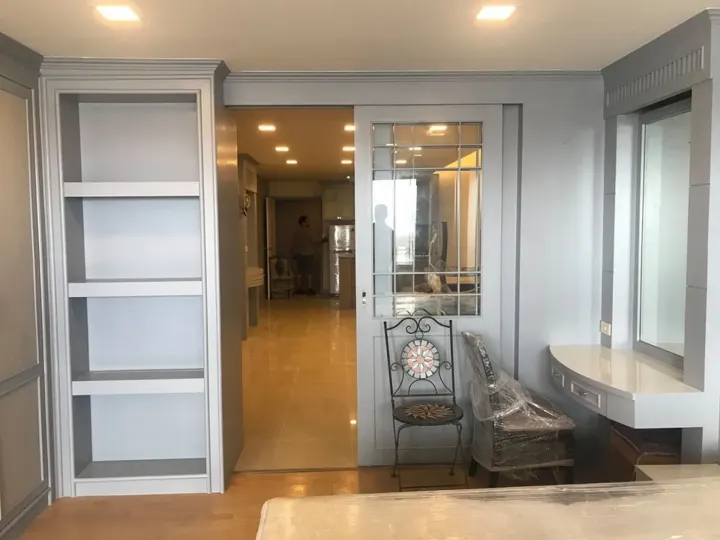 Property photos for State Tower