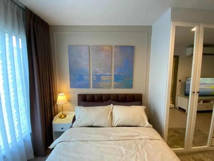 Property photos for Life Asoke Hype