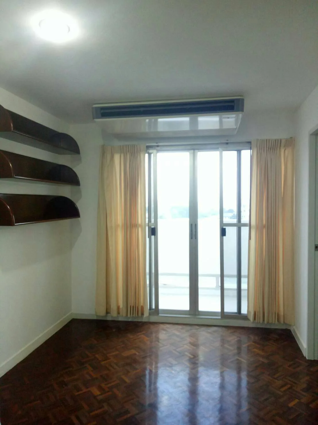 Property photos for Tai Ping Towers