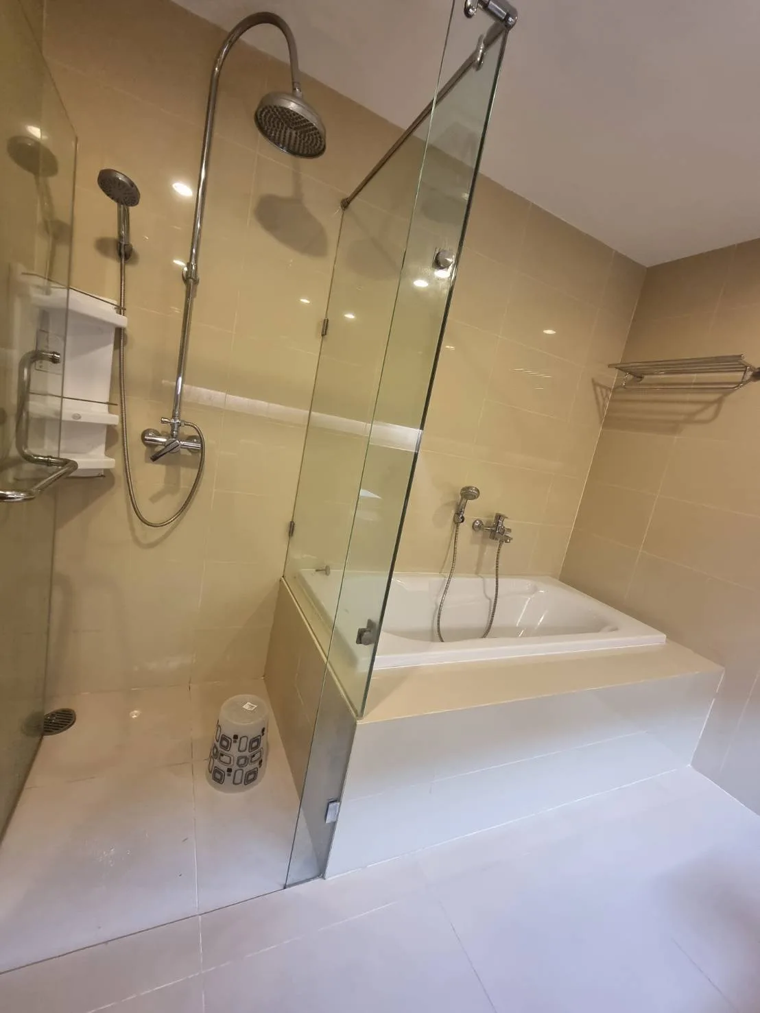 Property photos for 15 Sukhumvit Residences