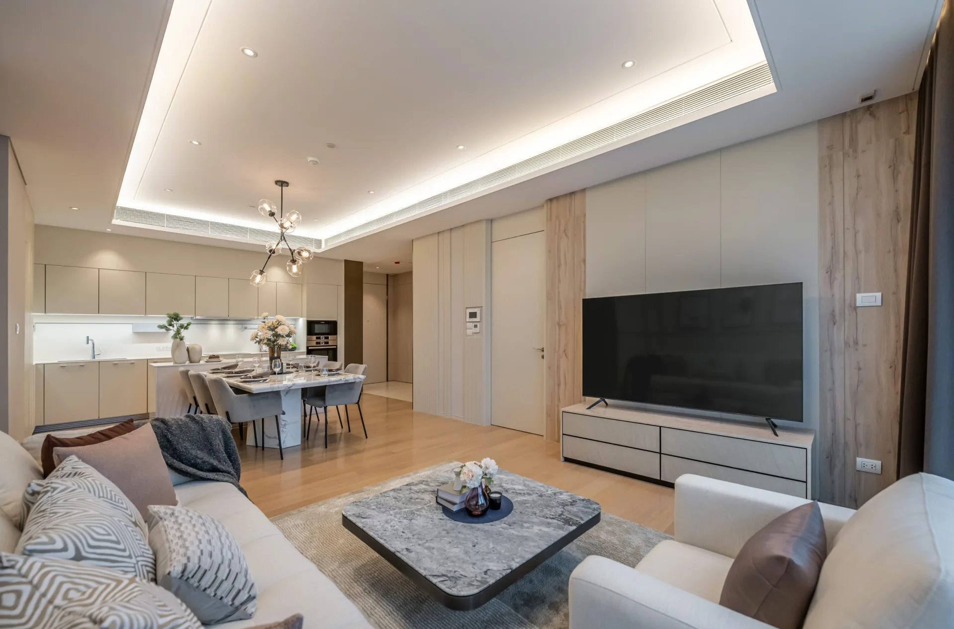 Property photos for Baan Sindhorn