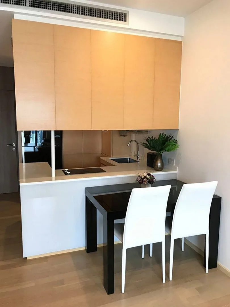 Property photos for Noble Refine