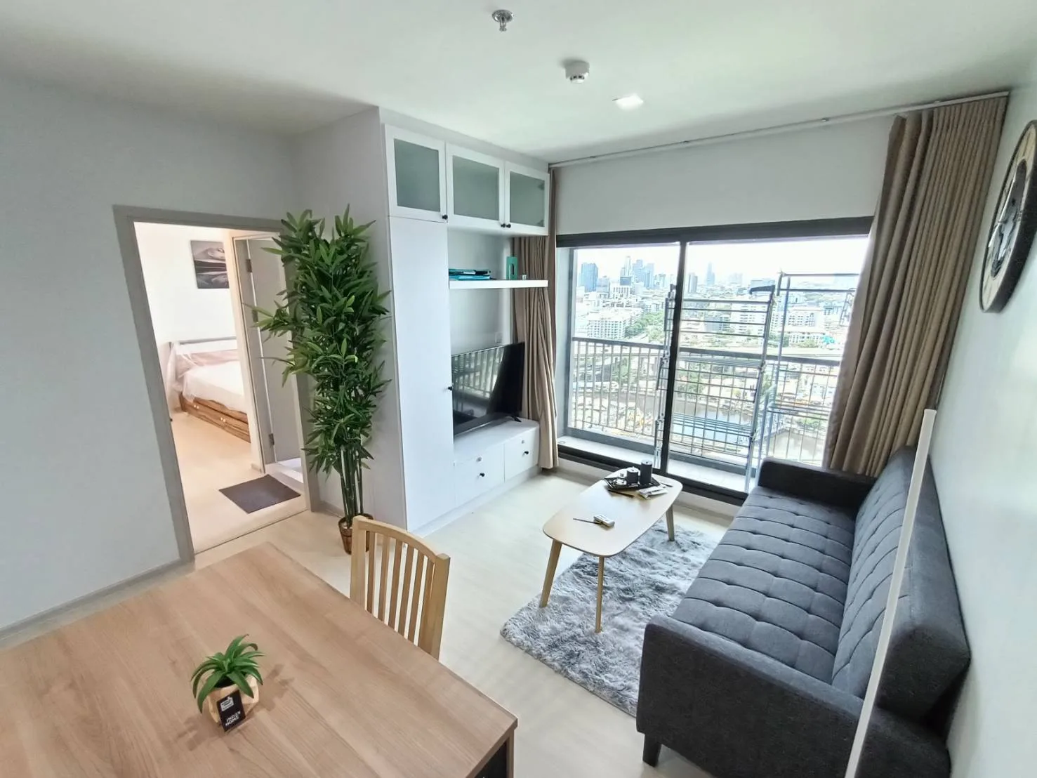 Property photos for Life Sukhumvit 48