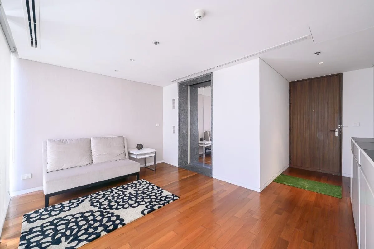 Property photos for Hansar Rajdamri