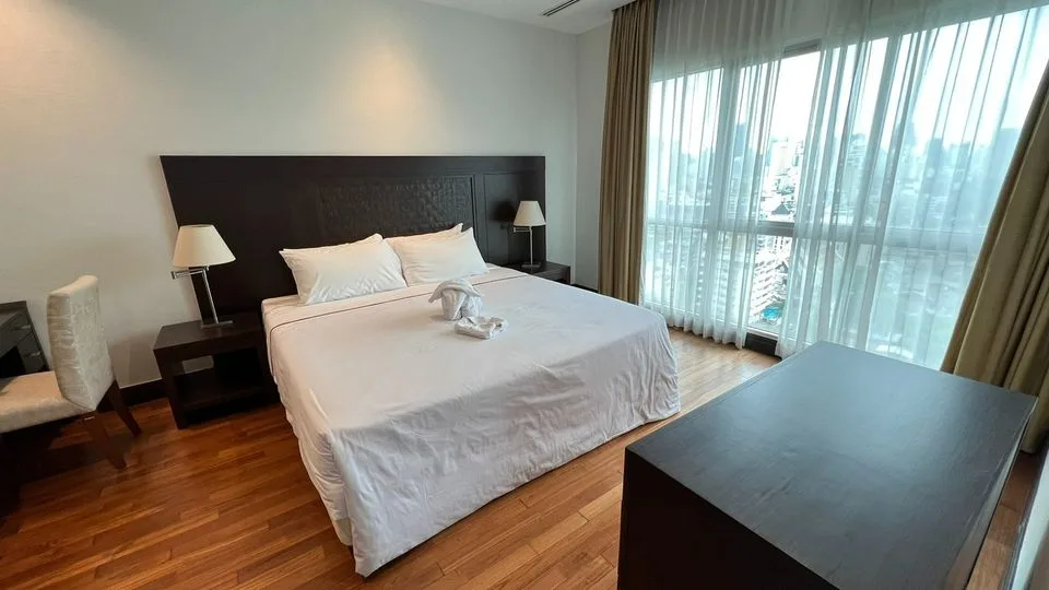 Property photos for Royal Residence Park