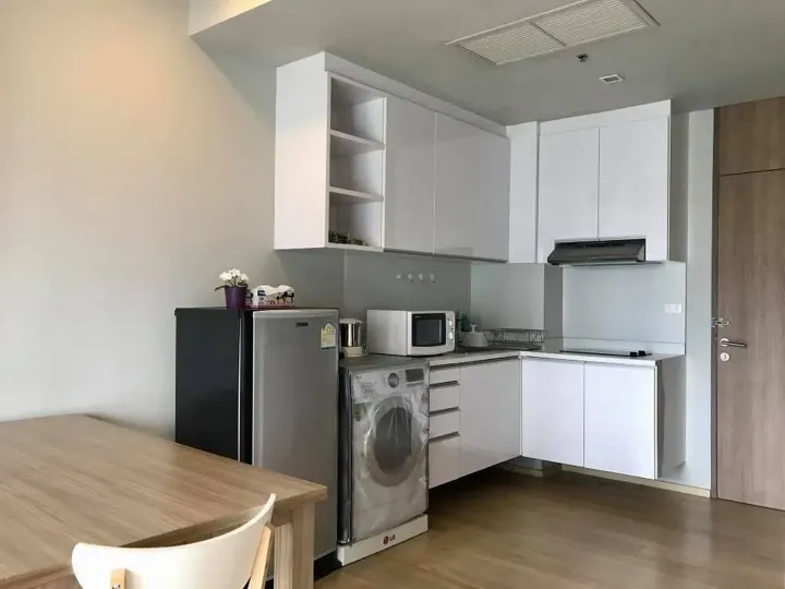 Property photos for Noble Refine