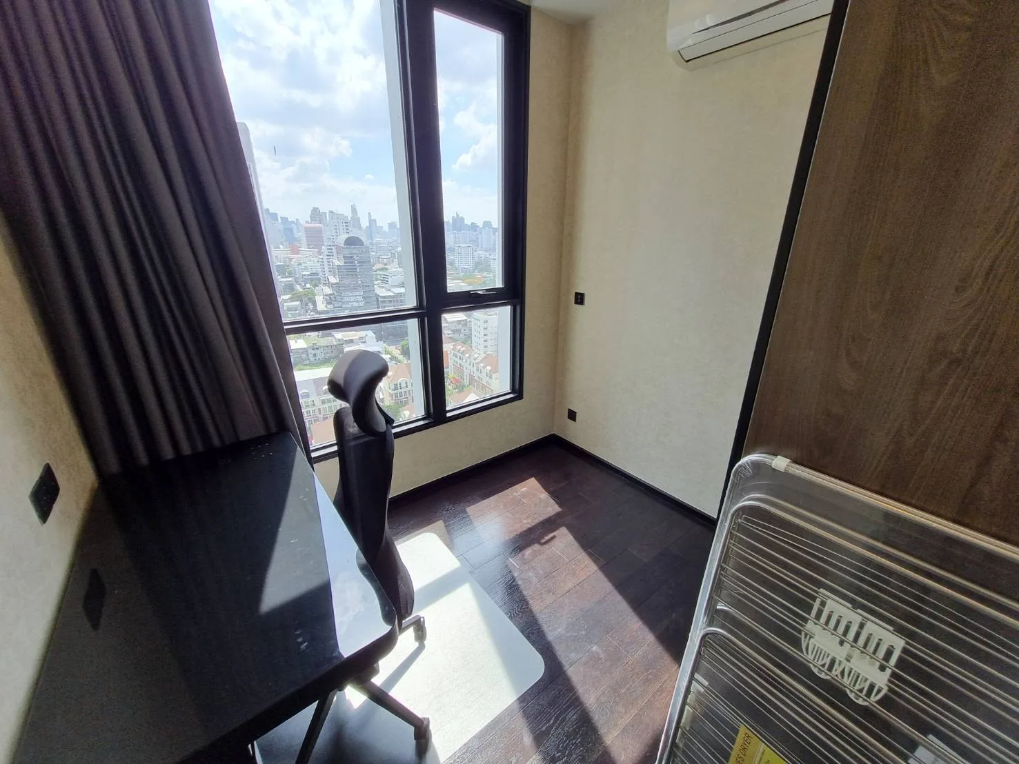 Property photos for Park Origin Thonglor