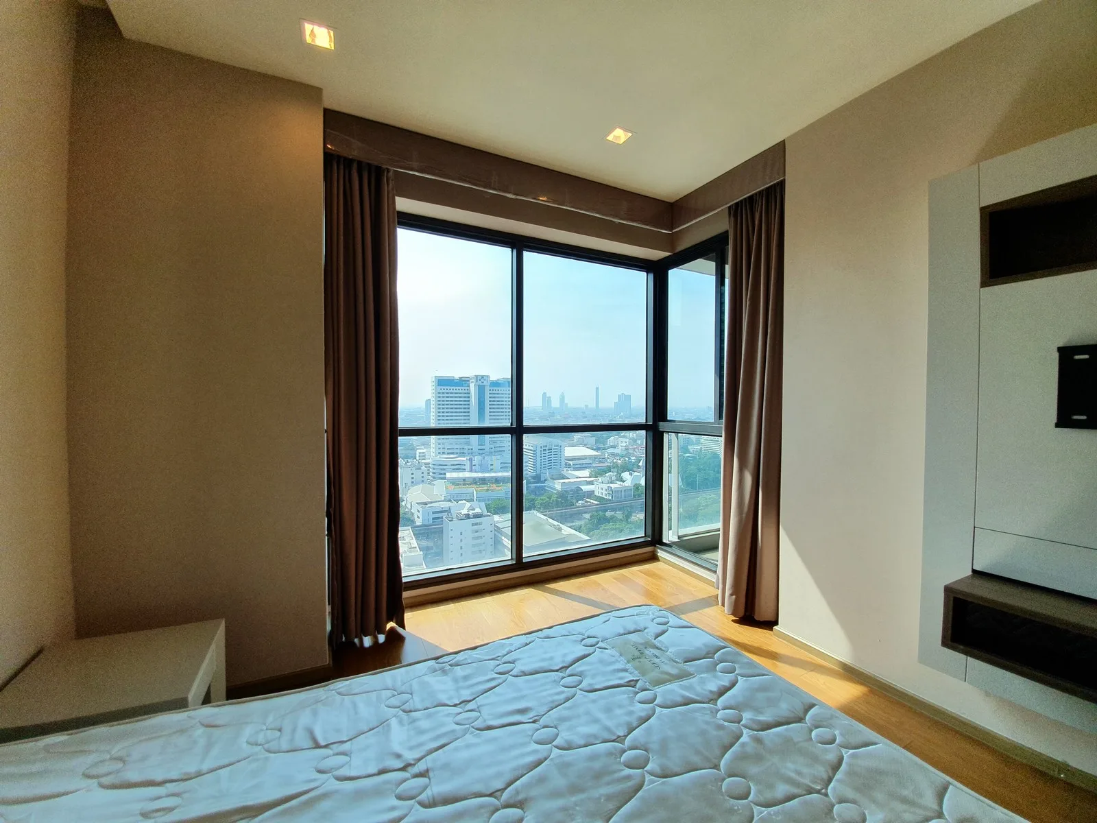 Property photos for The Address Sathorn