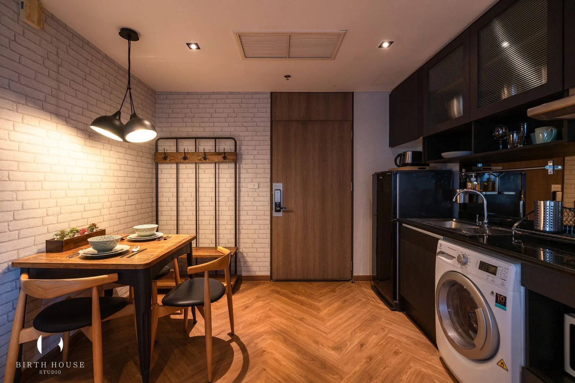 Property photos for Noble Remix