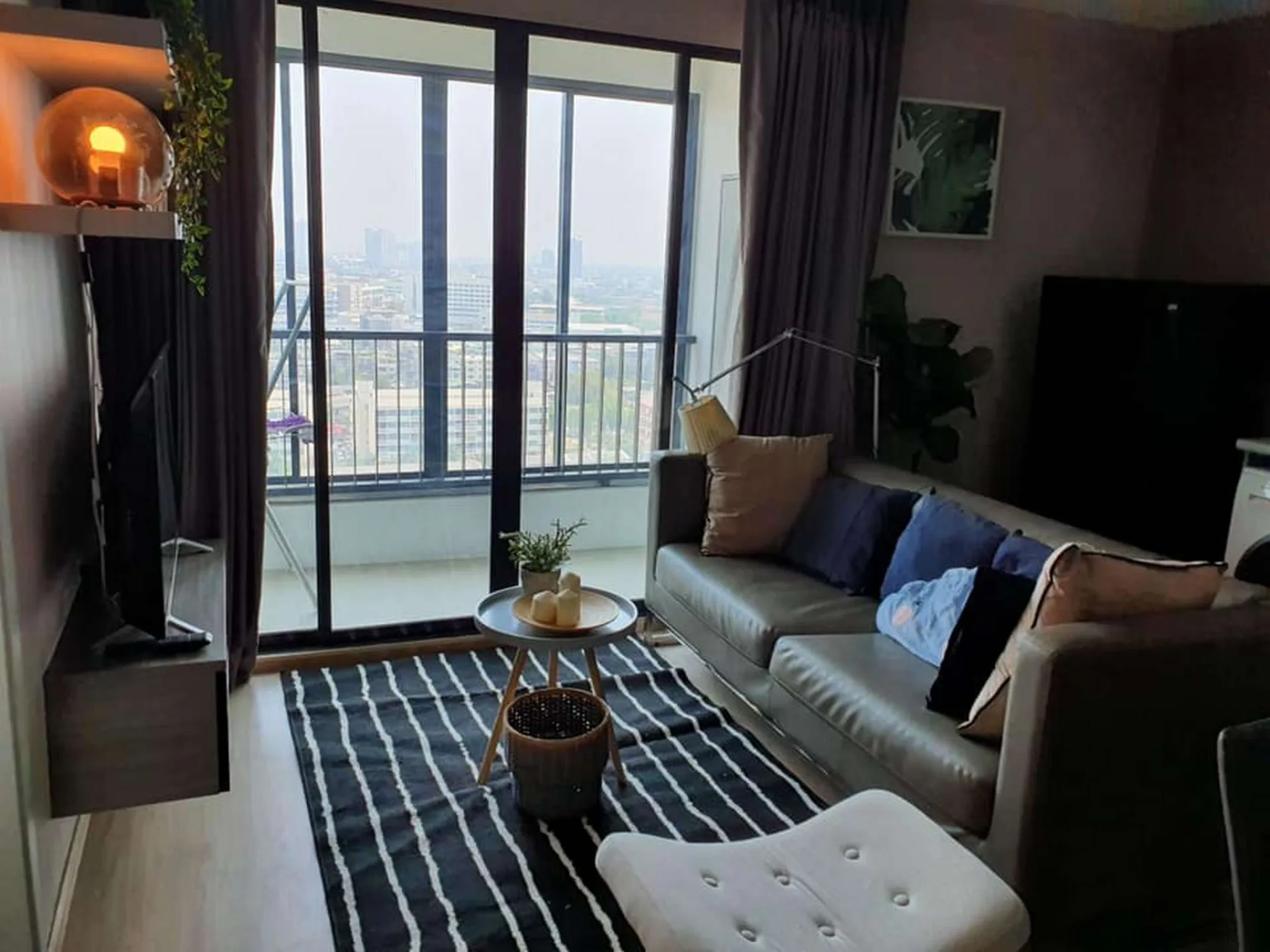 Property photos for Ideo Sathorn - Thaphra