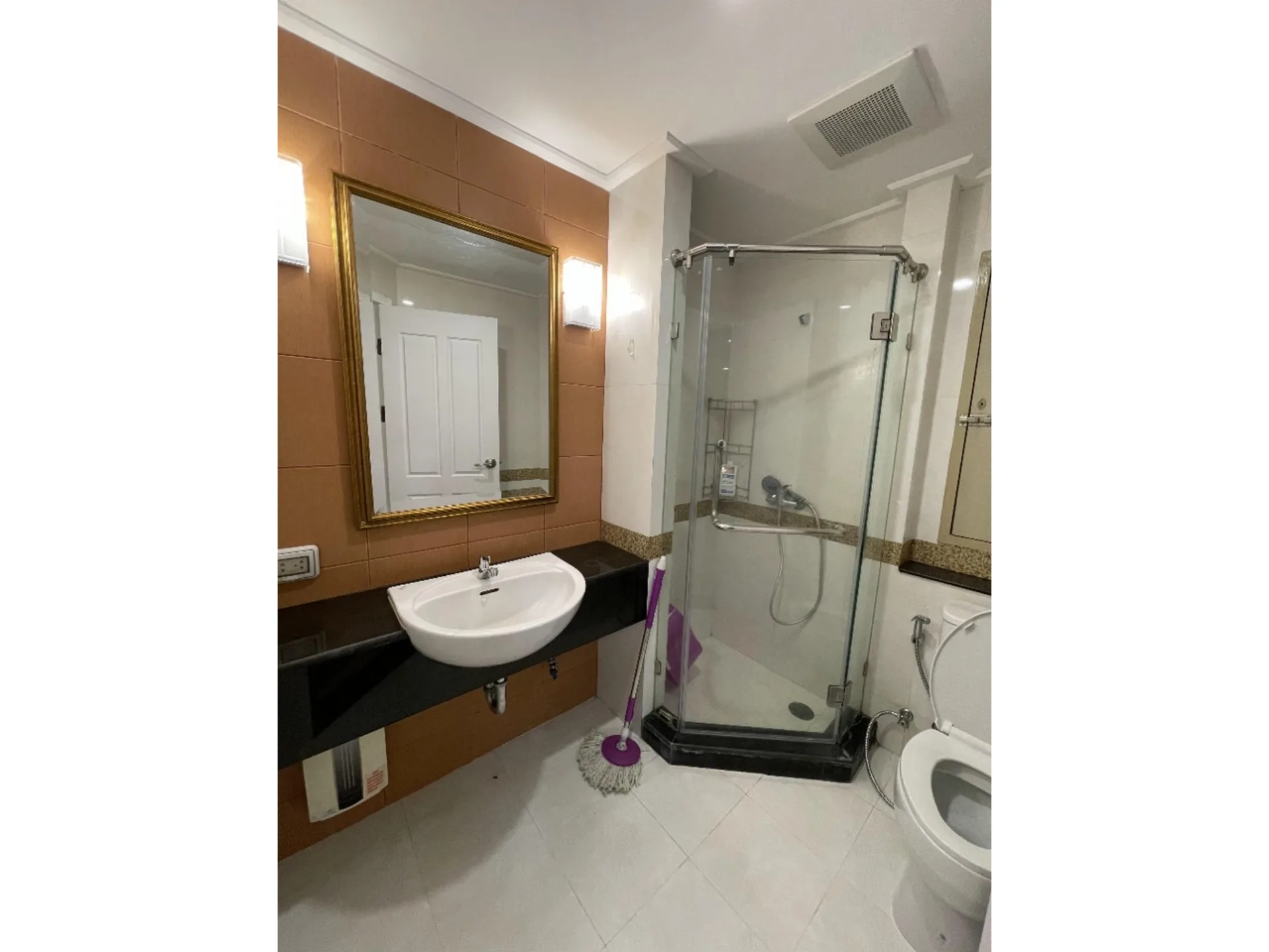 Property photos for Supalai Oriental Place Sathorn - Suanplu