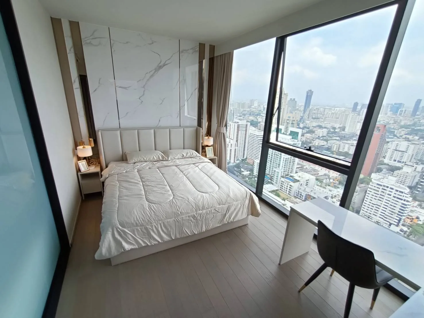 Property photos for Celes Asoke