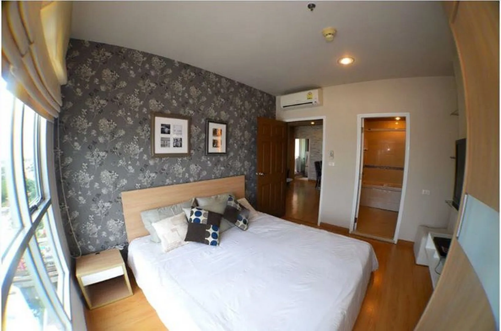 Property photos for Life Sukhumvit 65