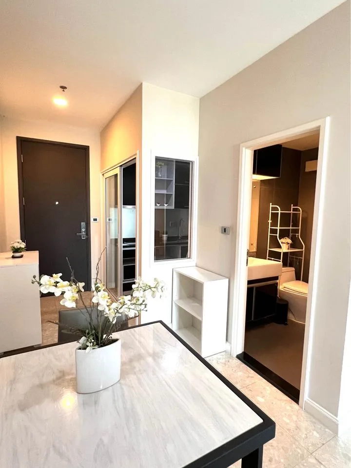 Property photos for The Crest Sukhumvit 34