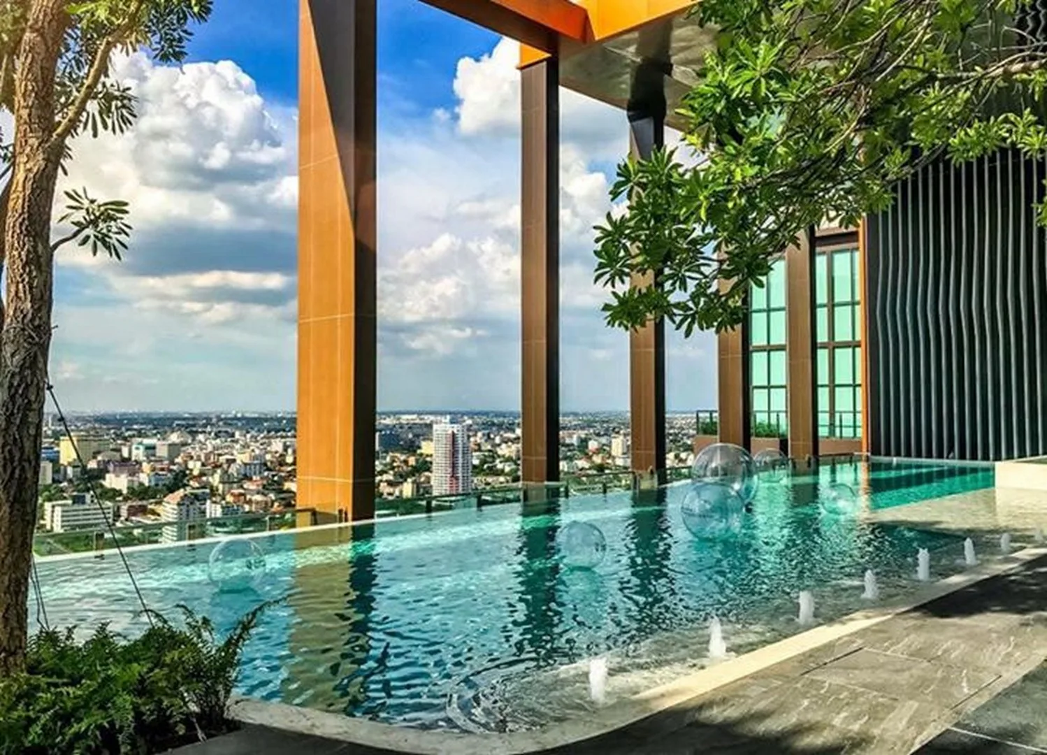 Property photos for Whizdom Avenue Ratchada - Ladprao