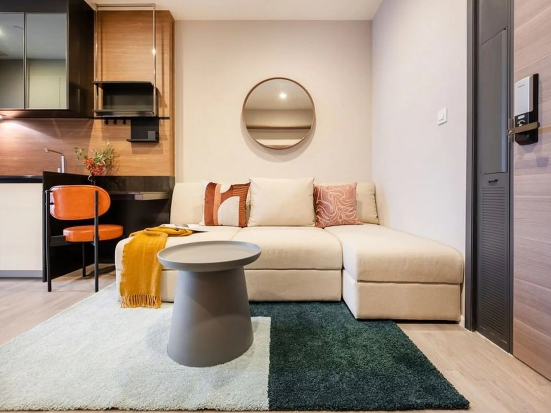 Property photos for The Room Sathorn - St.Louis