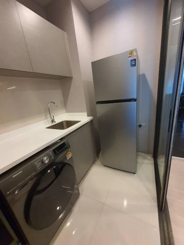 Property photos for Life Asoke Hype