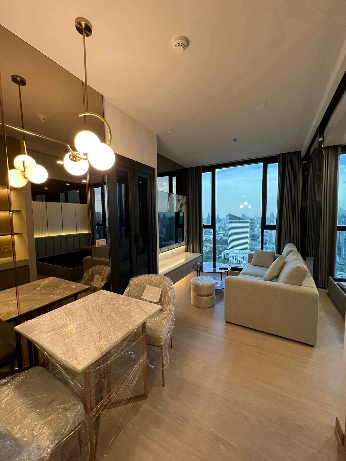 Property photos for One 9 Five Asoke - Rama 9