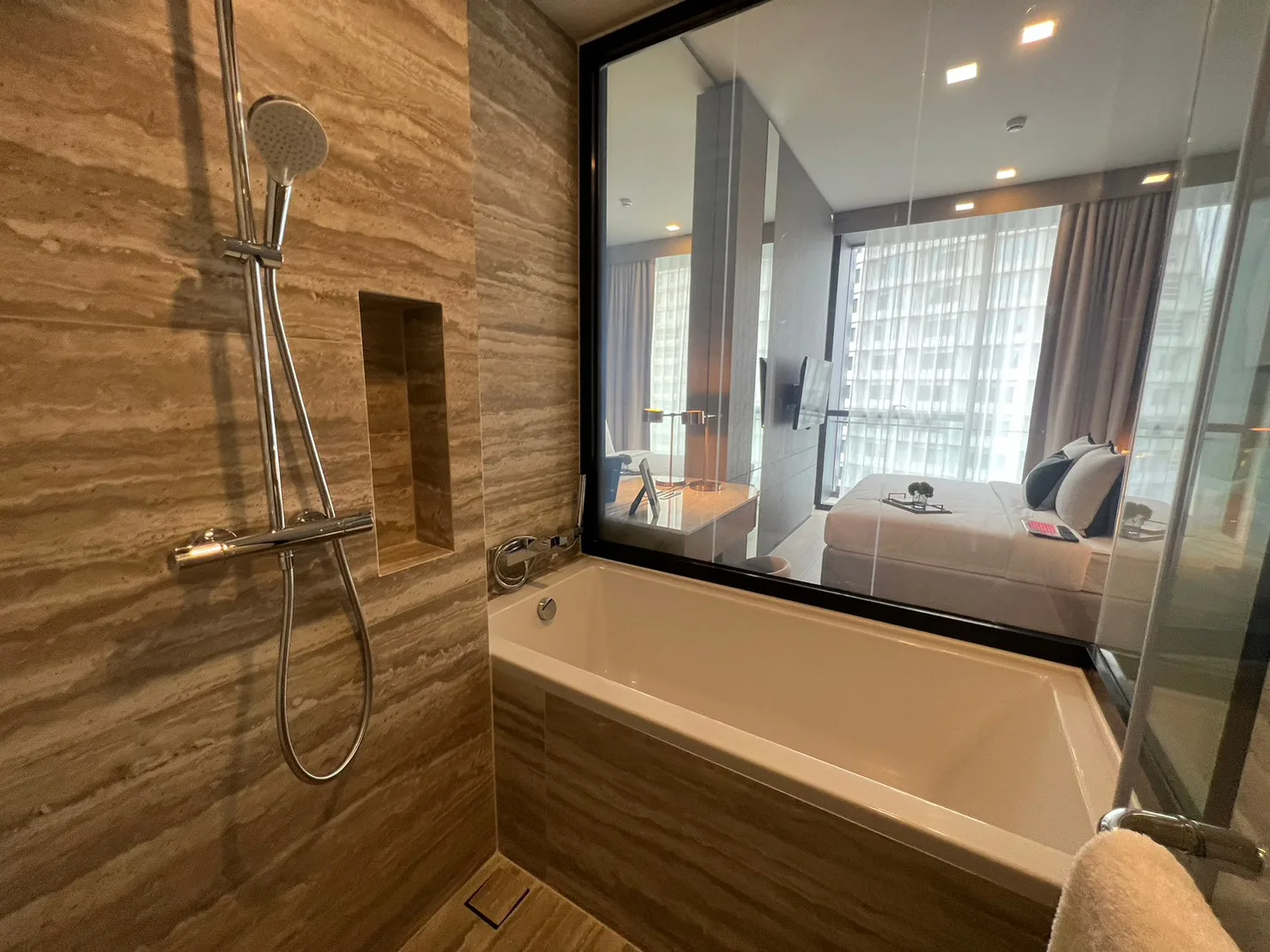 Property photos for Celes Asoke