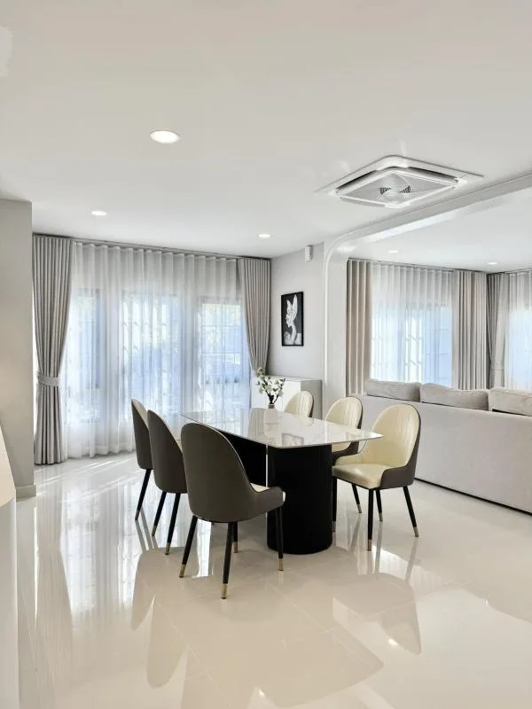 Property photos for Centro Bangna-wongwaen