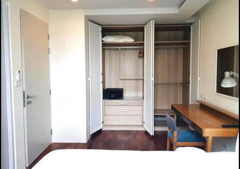 Property photos for Beverly 33