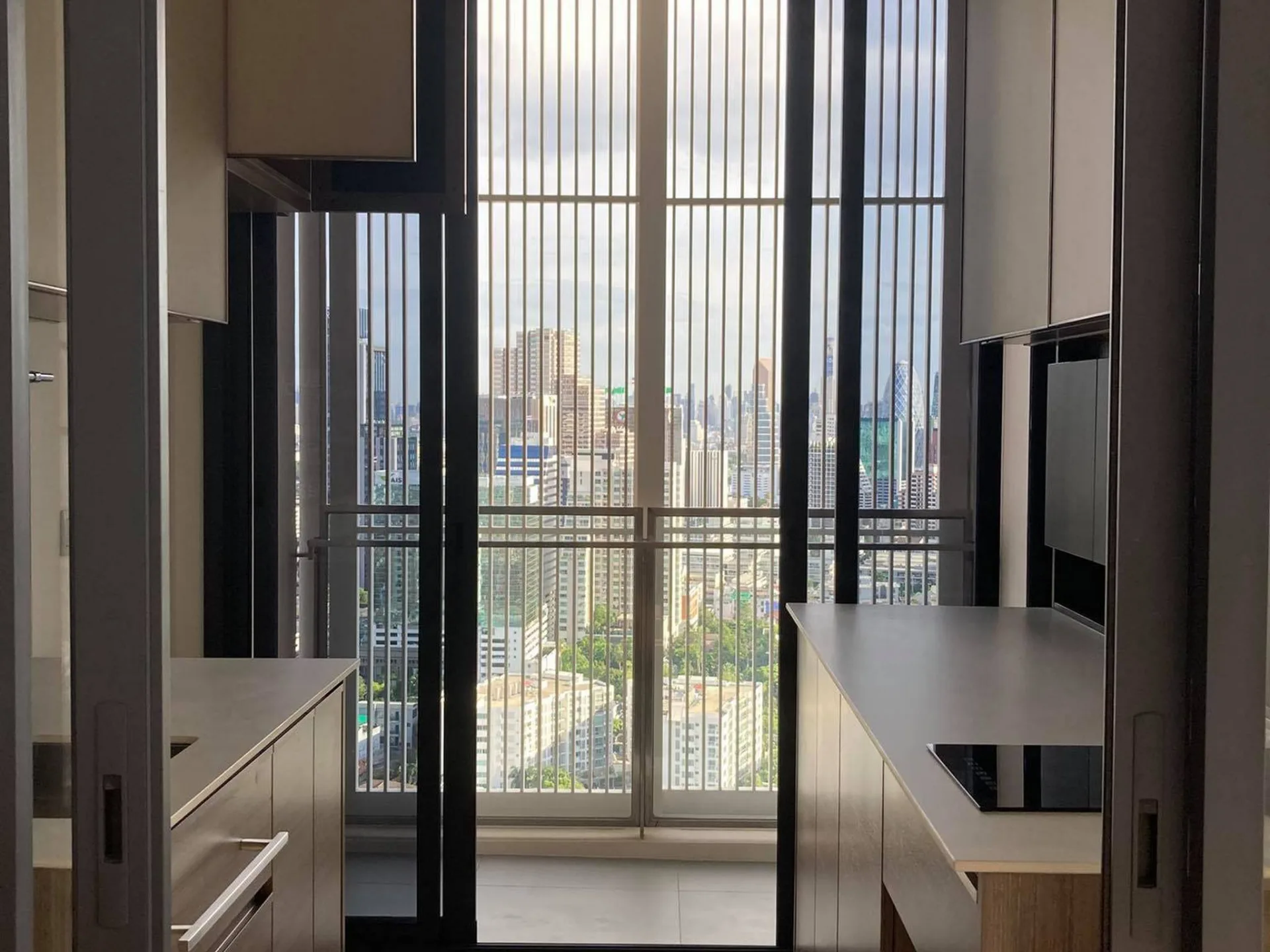 Property photos for THE LINE Phahol - Pradipat
