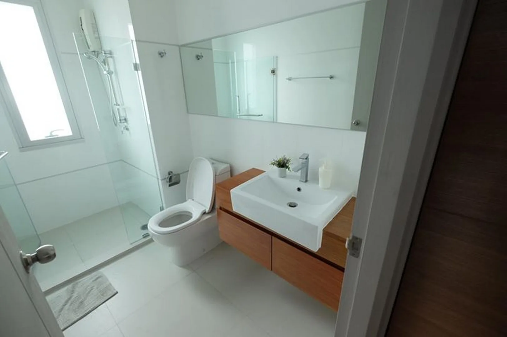 Property photos for Thru Thonglor