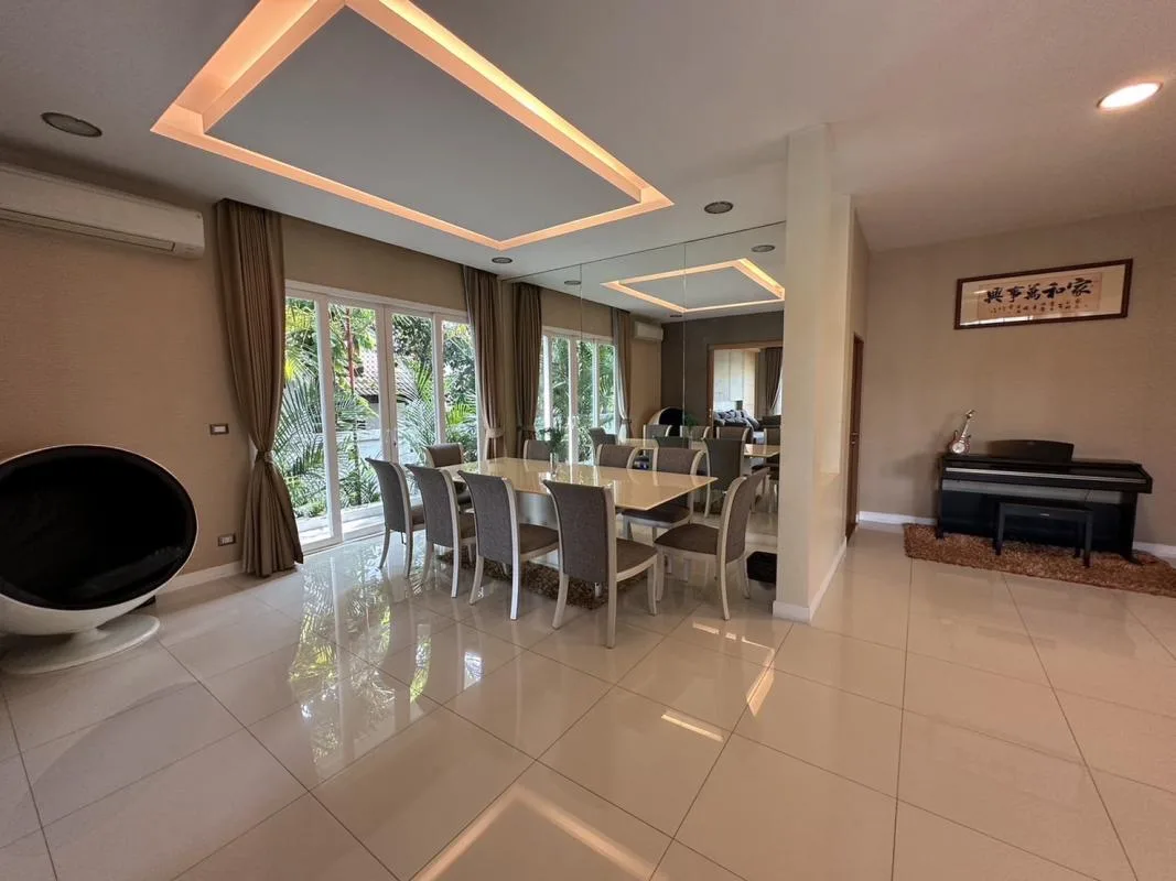 Property photos for Windmill Park