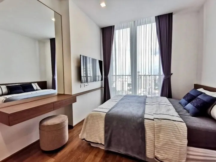 Property photos for Noble BE 33