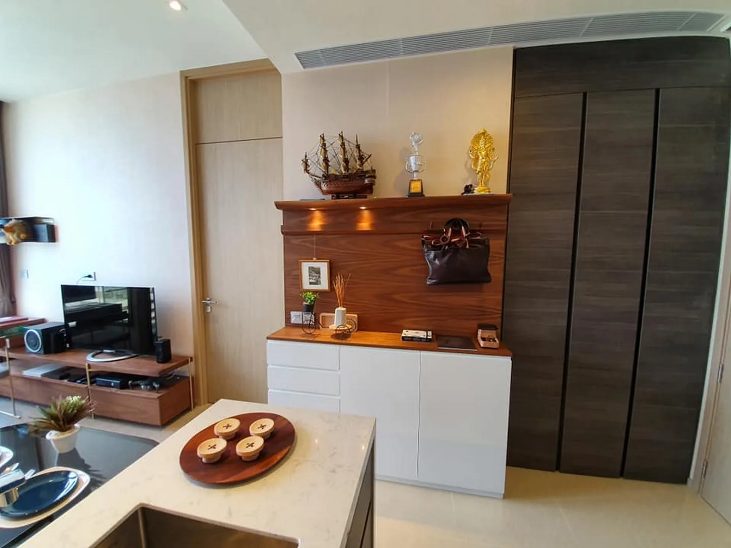 Property photos for The Esse Asoke