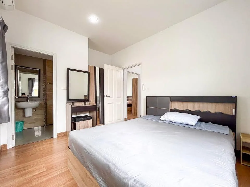 Property photos for Golden Neo Sathorn