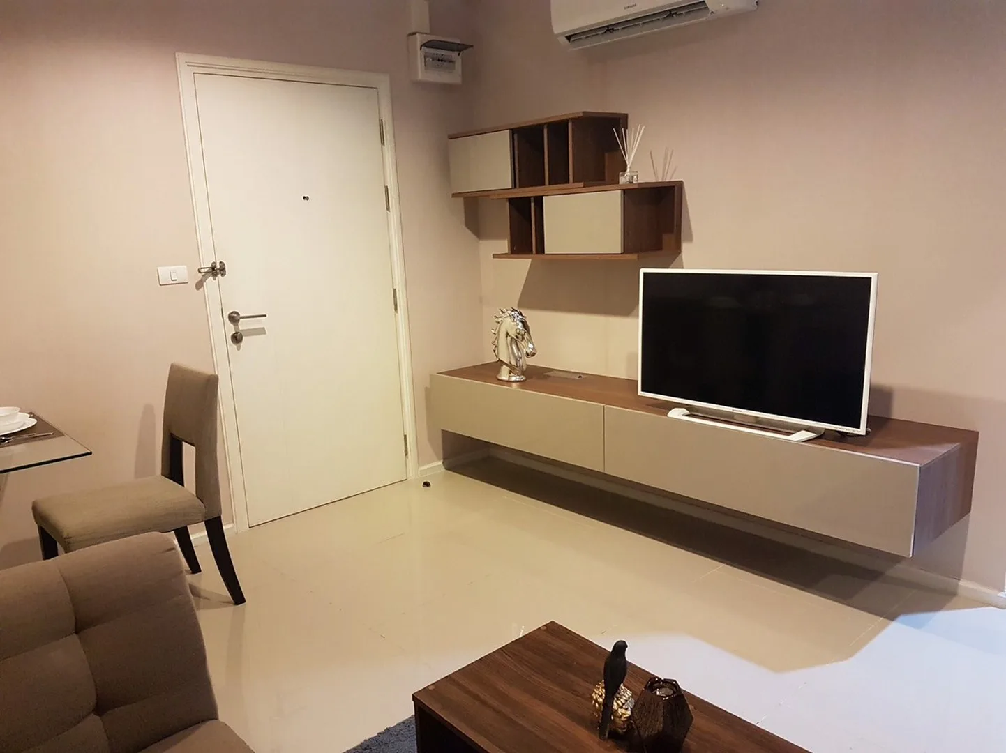 Property photos for Aspire Sukhumvit 48