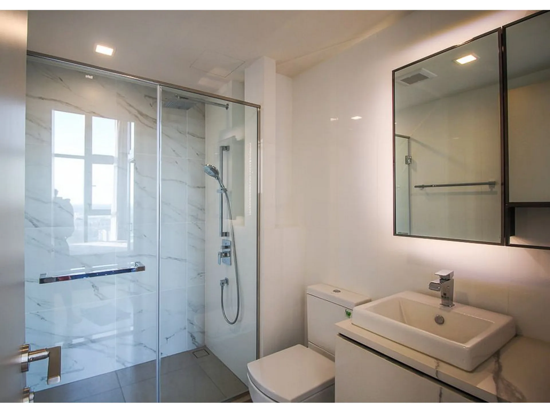 Property photos for The Line sukhumvit 101