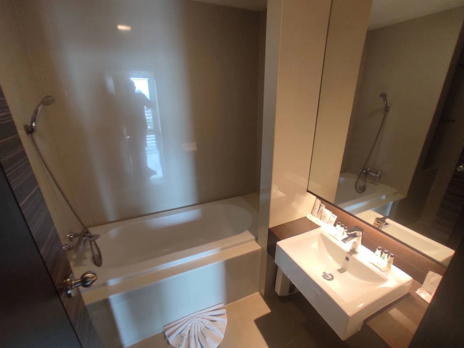 Property photos for Jasmine Grande Residence