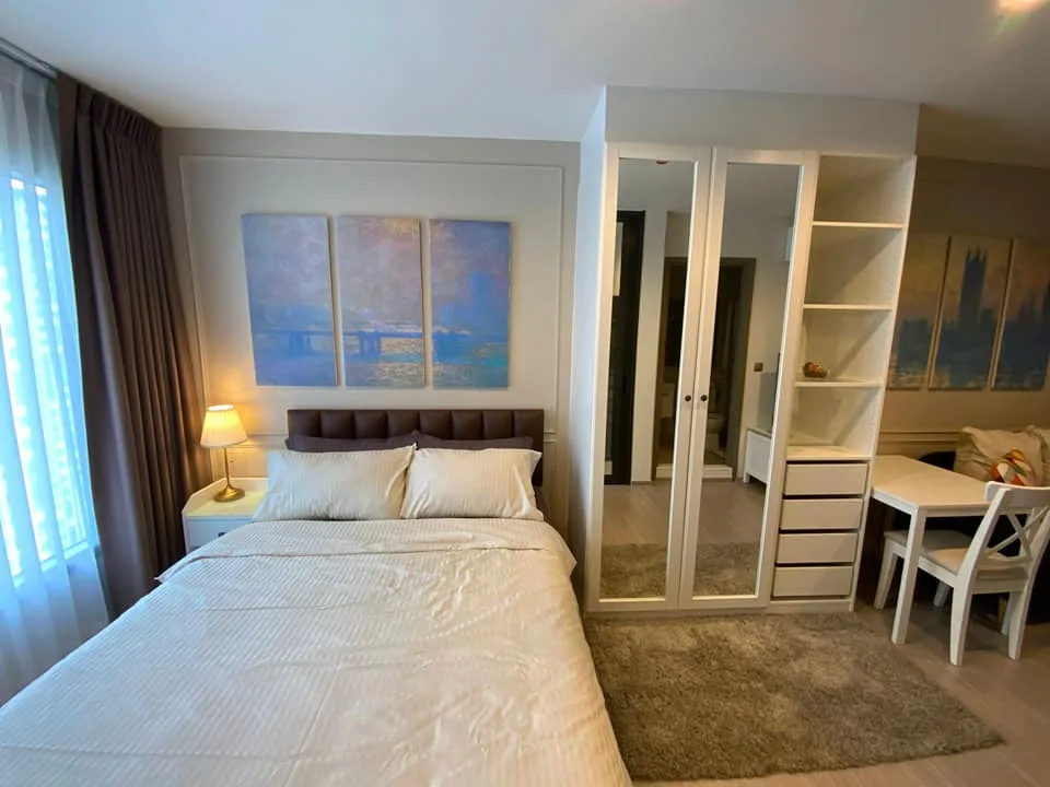 Property photos for Life Asoke Hype