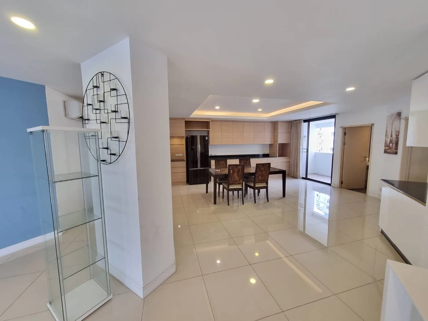 Property photos for Inter Tower