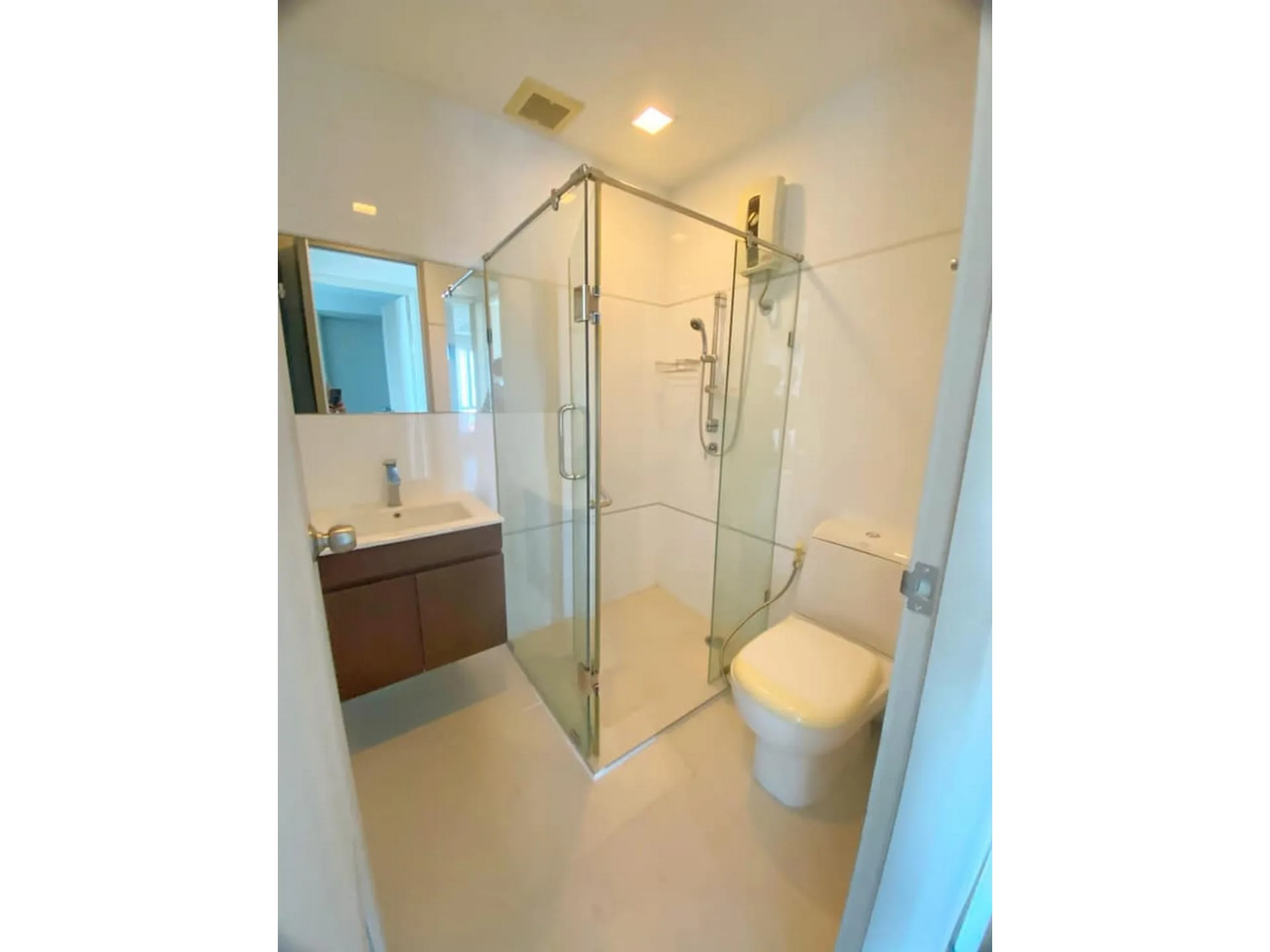 Property photos for Thru Thonglor