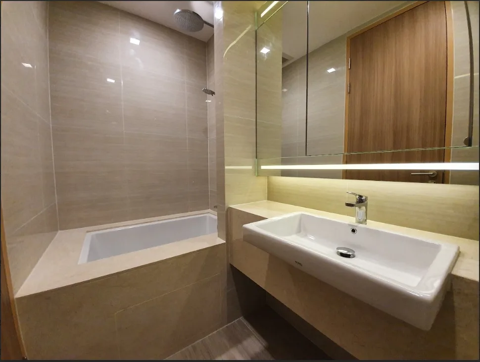 Property photos for Noble BE 33