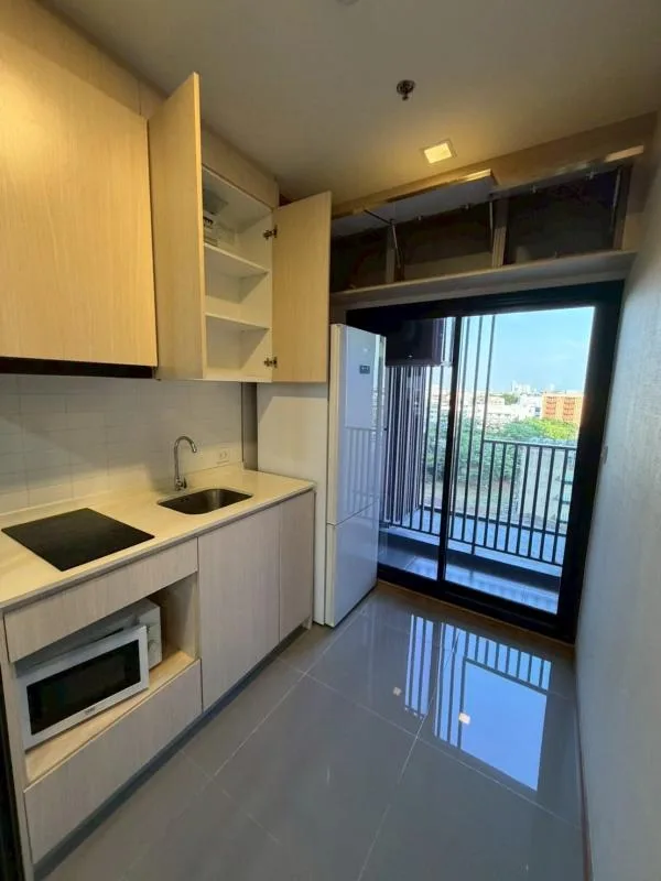 Property photos for Metris Rama 9-ramkhamhaeng