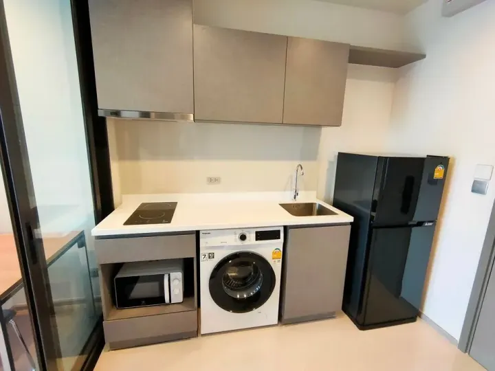 Property photos for Life Asoke Hype