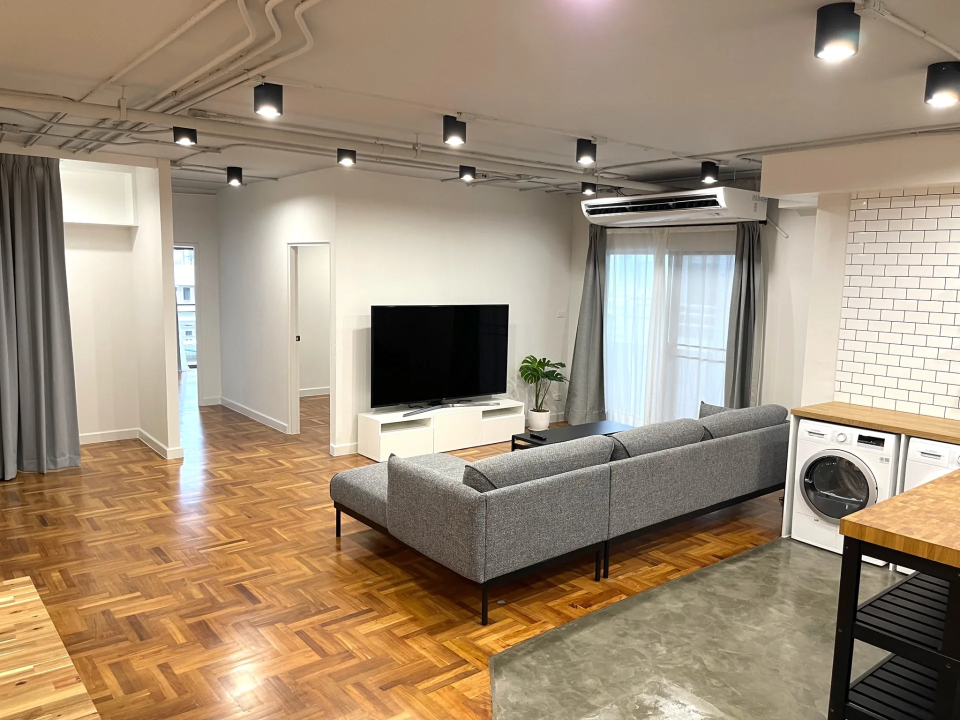 Property photos for Richmond Palace
