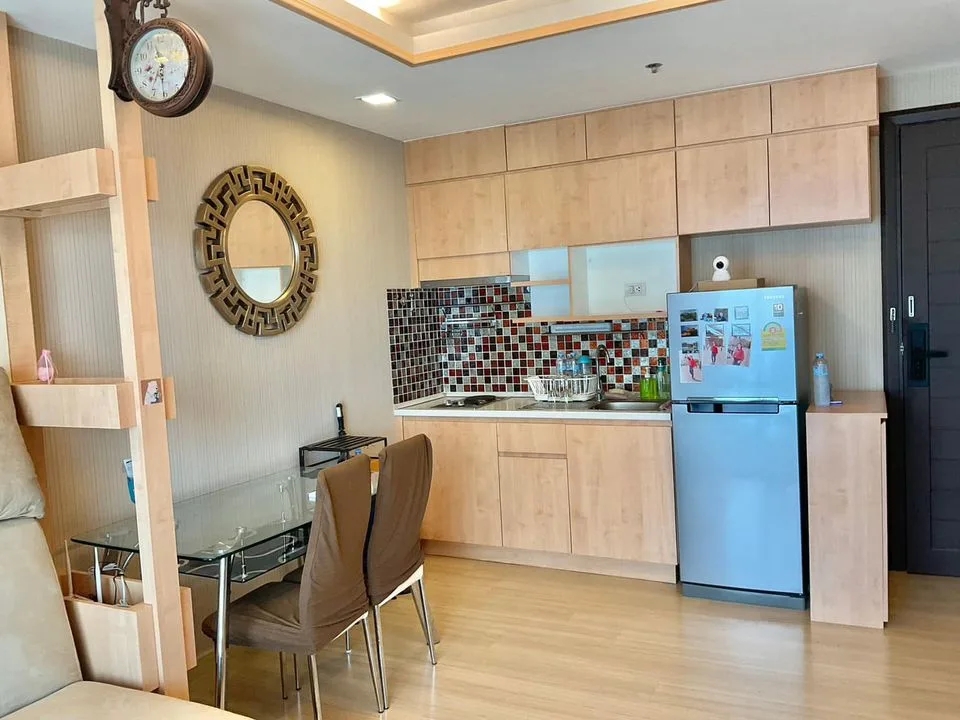 Property photos for Thru Thonglor