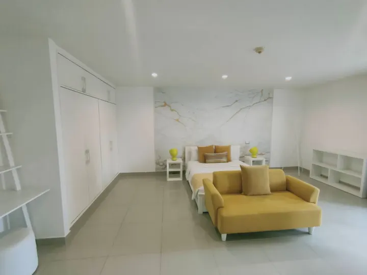 Property photos for Benviar Tonson Residence