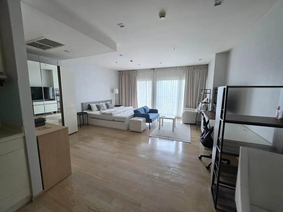 Property photos for Noble Remix
