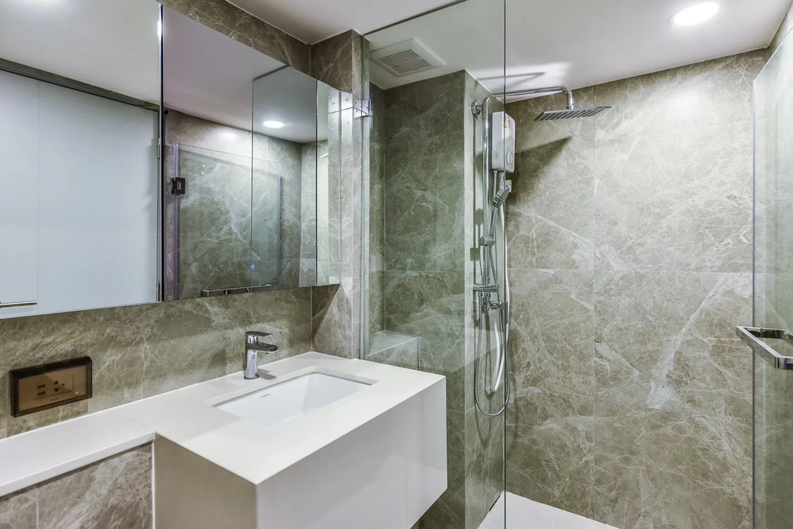 Property photos for Soho Bangkok Ratchada