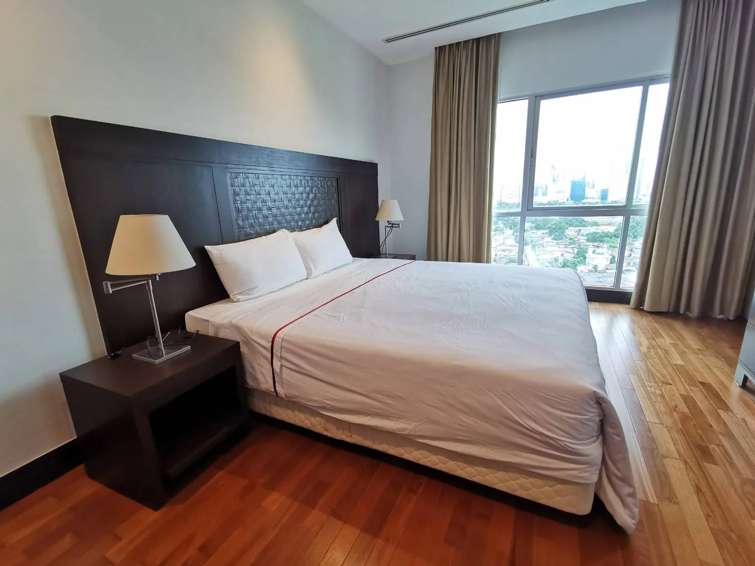 Property photos for Royal Residence Park
