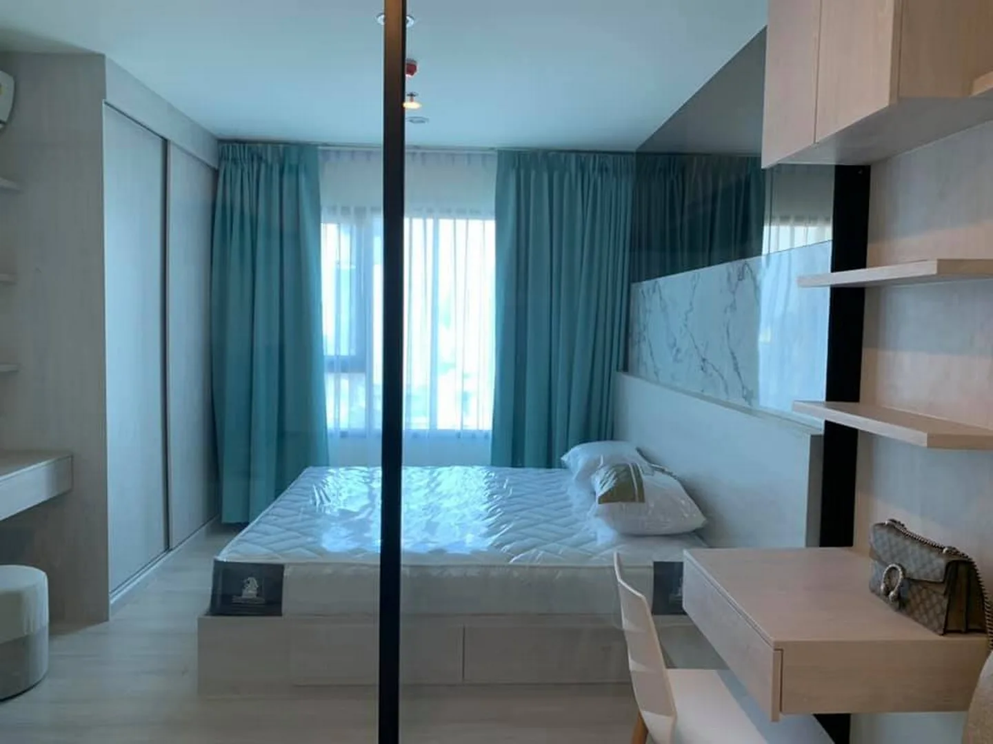 Property photos for Life Asoke