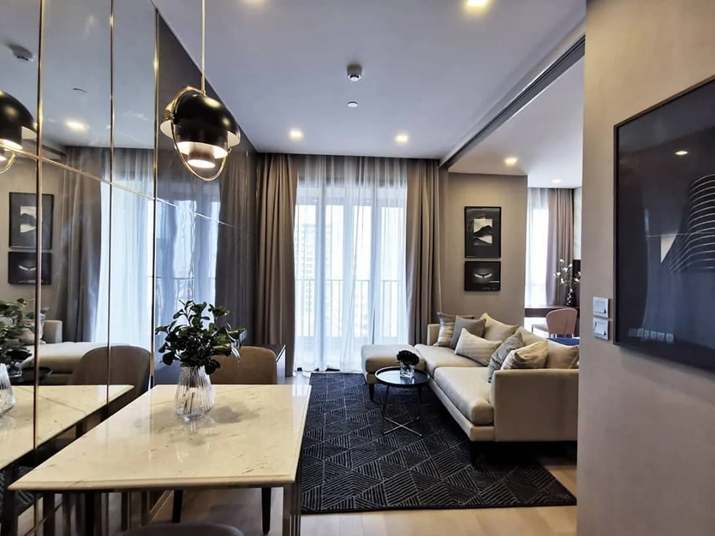 Property photos for Ashton Asoke