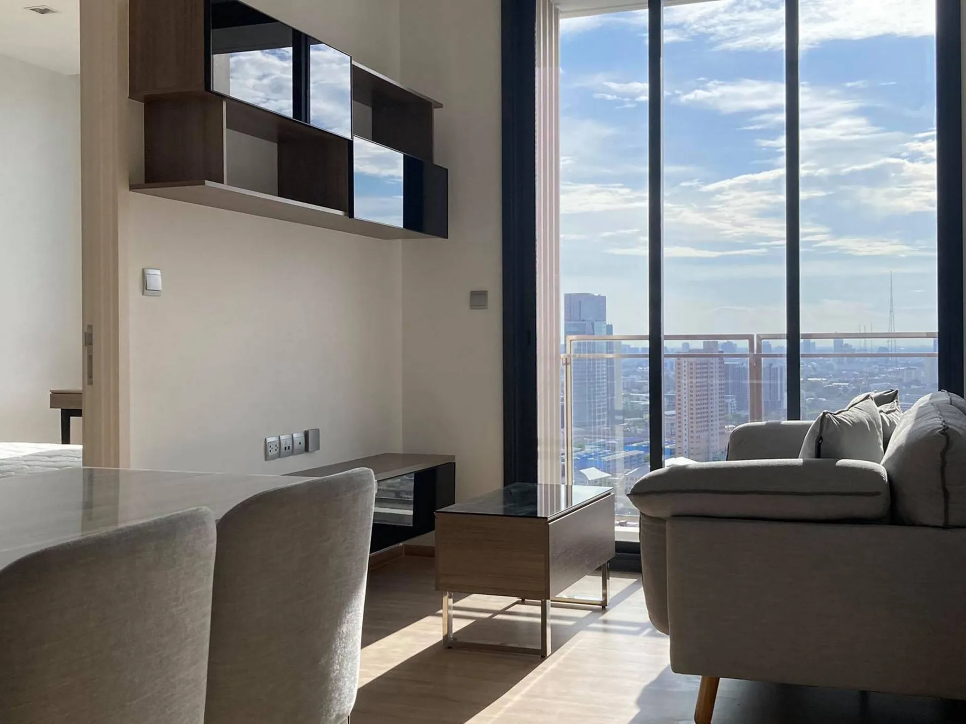 Property photos for THE LINE Phahol - Pradipat